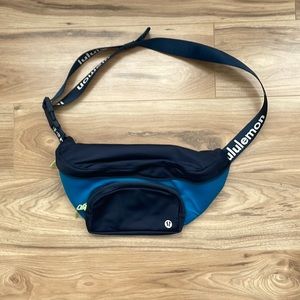 Lululemon Fanny pack